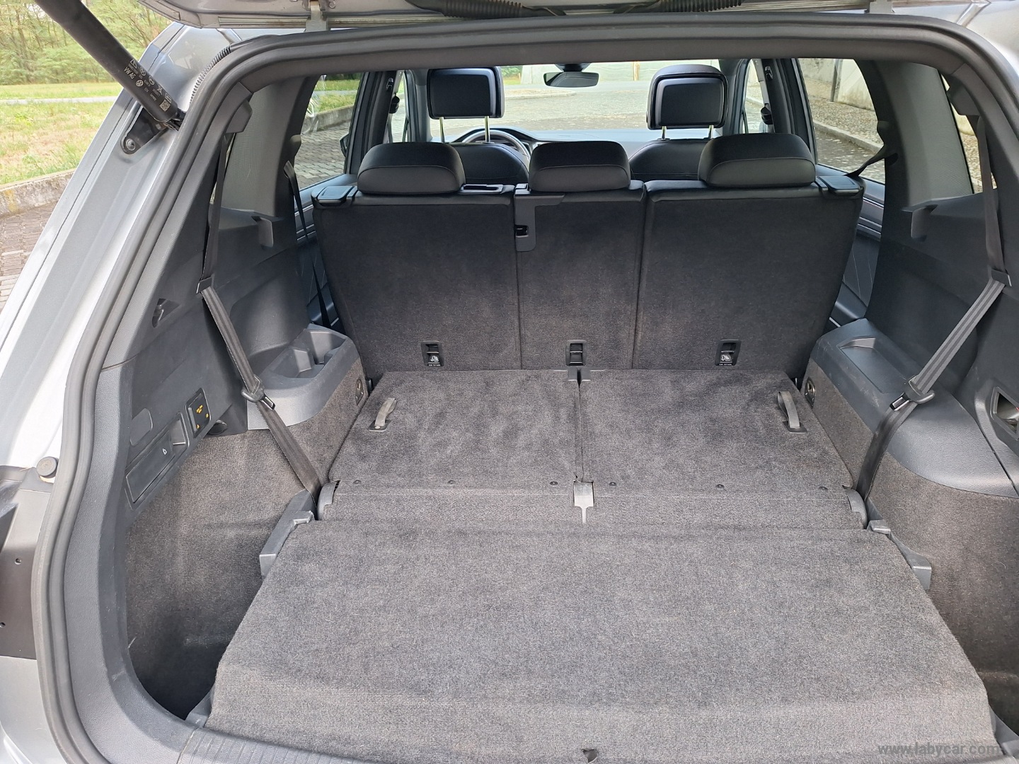 Tiguan Allsp. 4MOTION R-LINE TETTO PELLE - immagine 22
