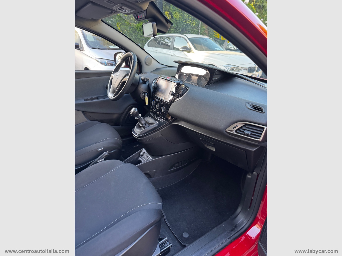 Ypsilon 1.0 FireFly 5p.S&S Hybryd Gold - immagine 22
