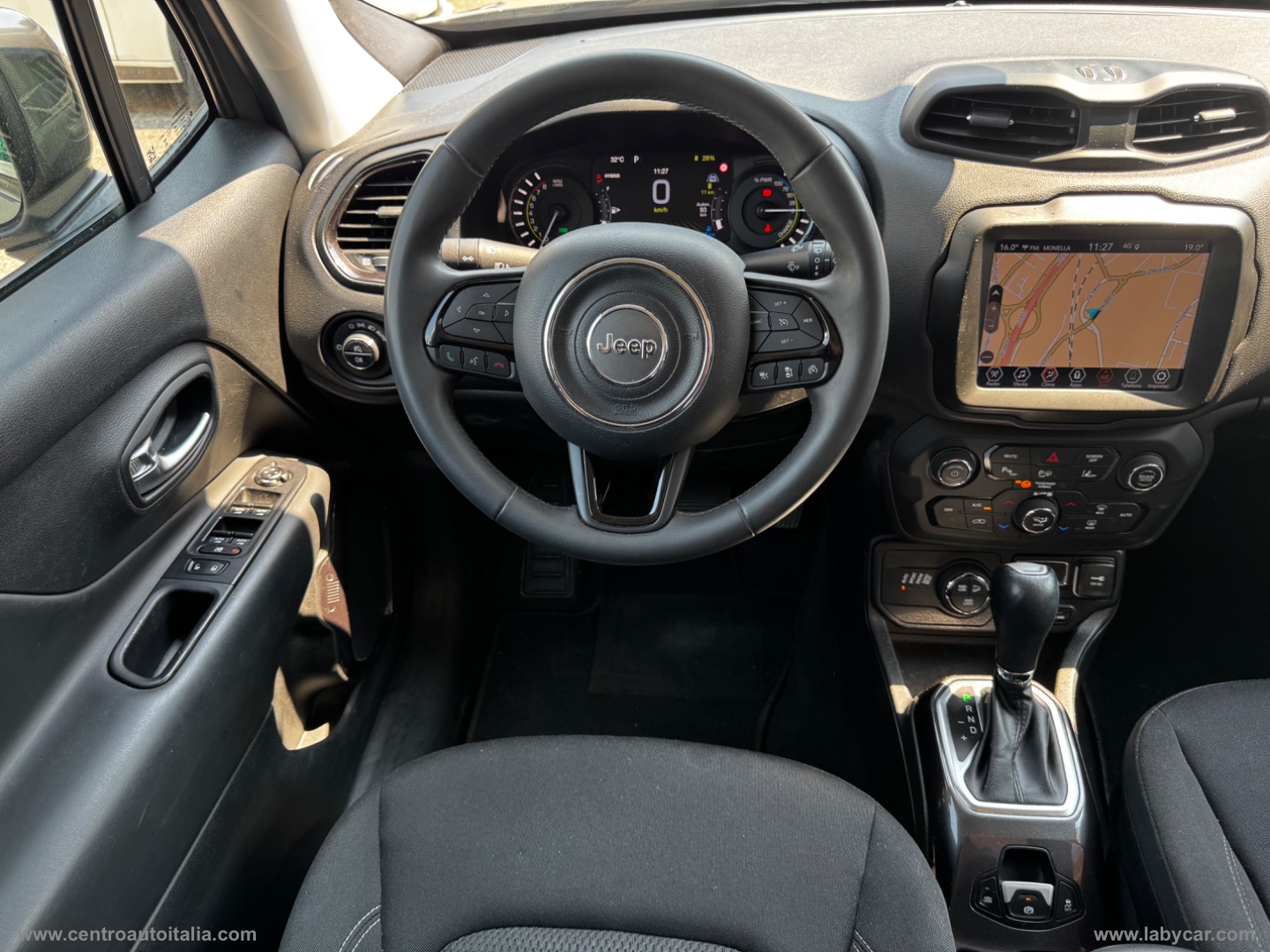 Renegade 1.3 T4 PHEV 4xe Trailhawk - immagine 22