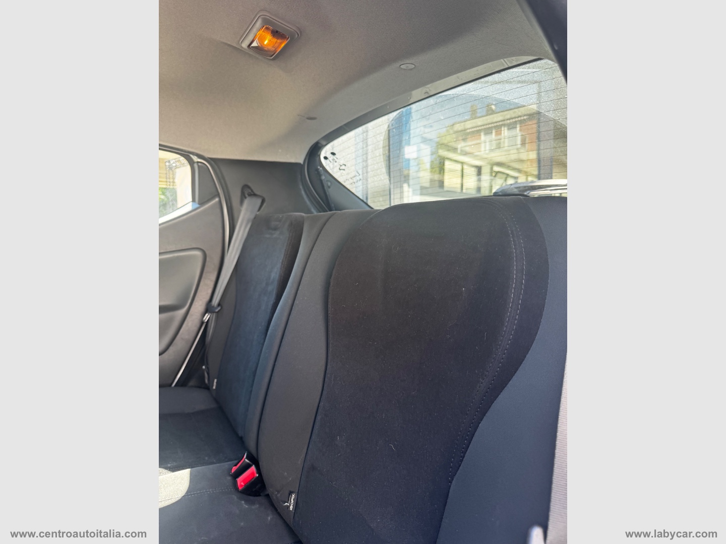 Ypsilon 0.9 T.Air 85 CV 5p. S&S Silver - immagine 22