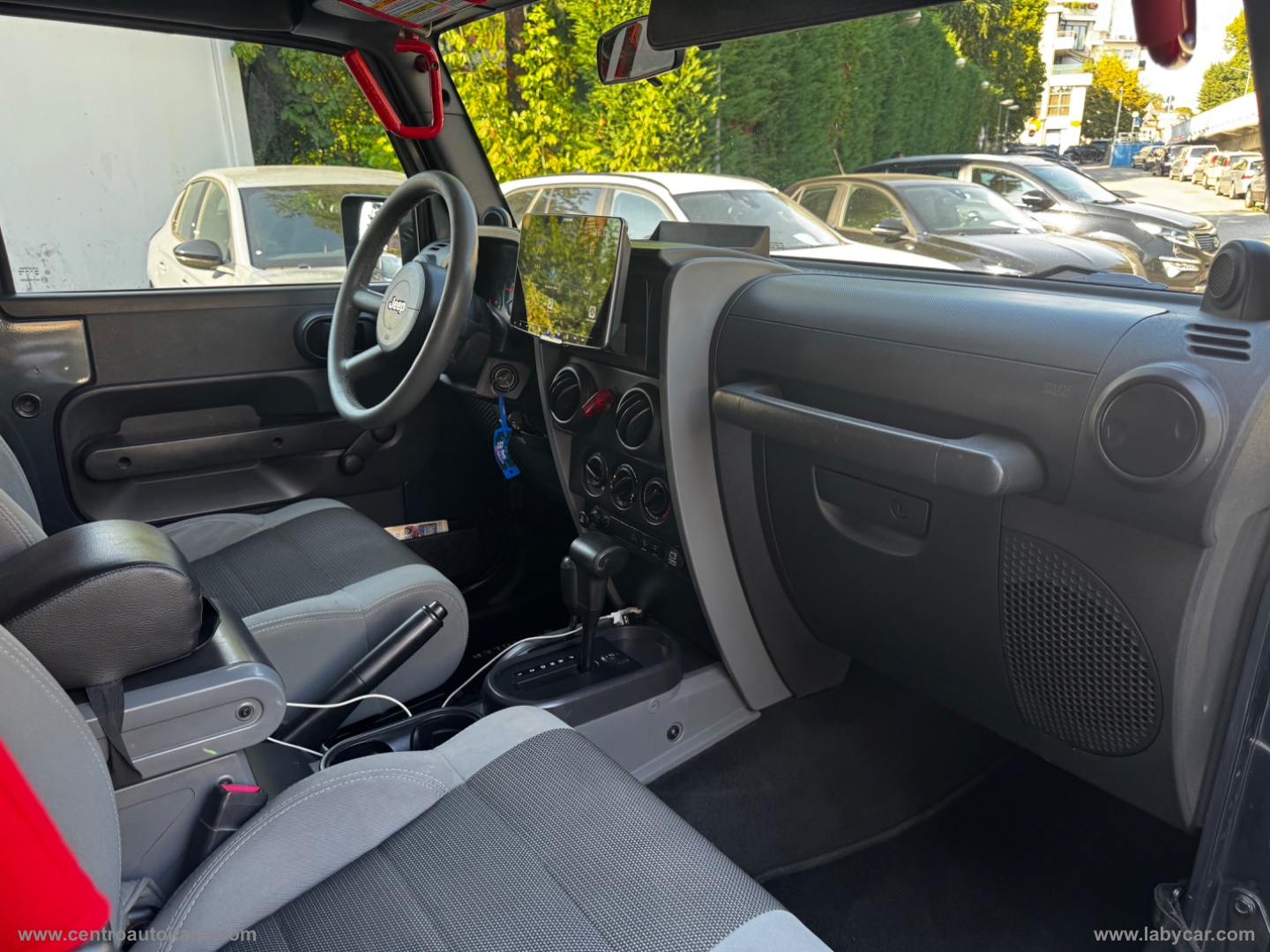 Wrangler 2.8 CRD Sport Auto - immagine 22