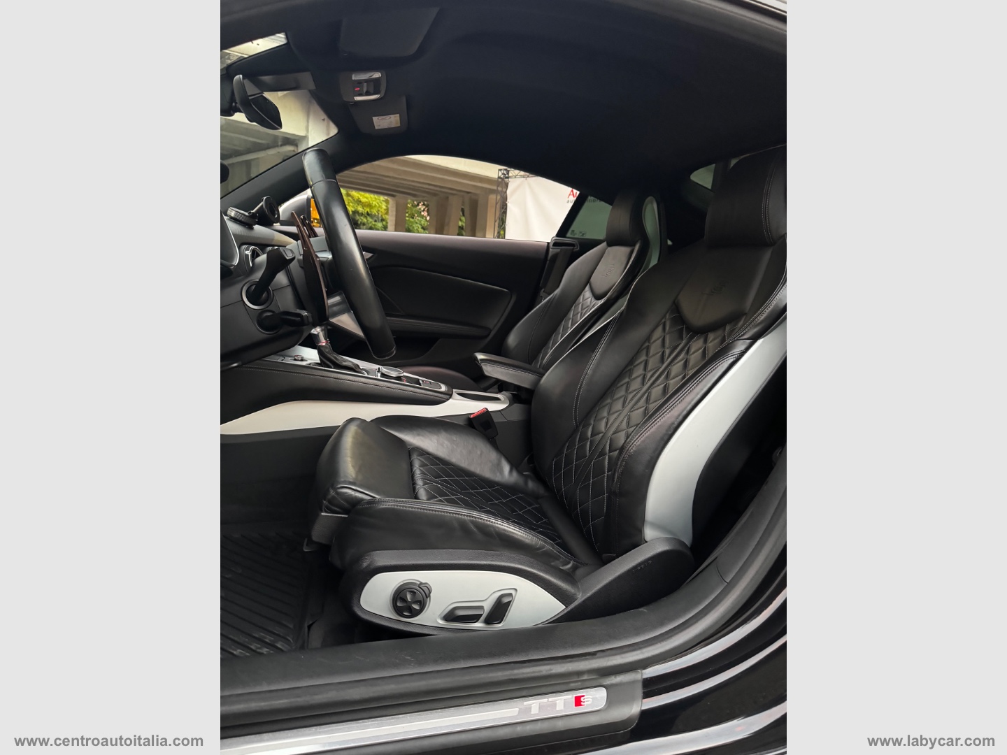 TTS Coupé 2.0 TFSI 310CV quattro S tr. - immagine 22