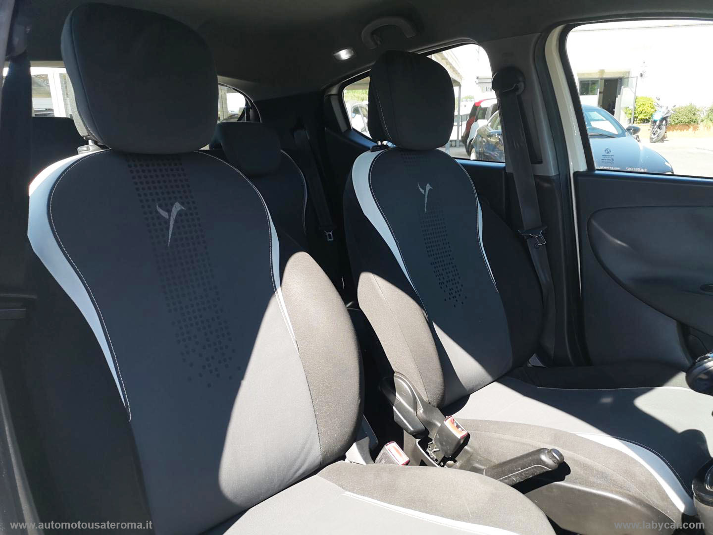 Ypsilon 1.2 69 CV 5p. Elle RATE AUTO MOTO SCOOTER - immagine 22