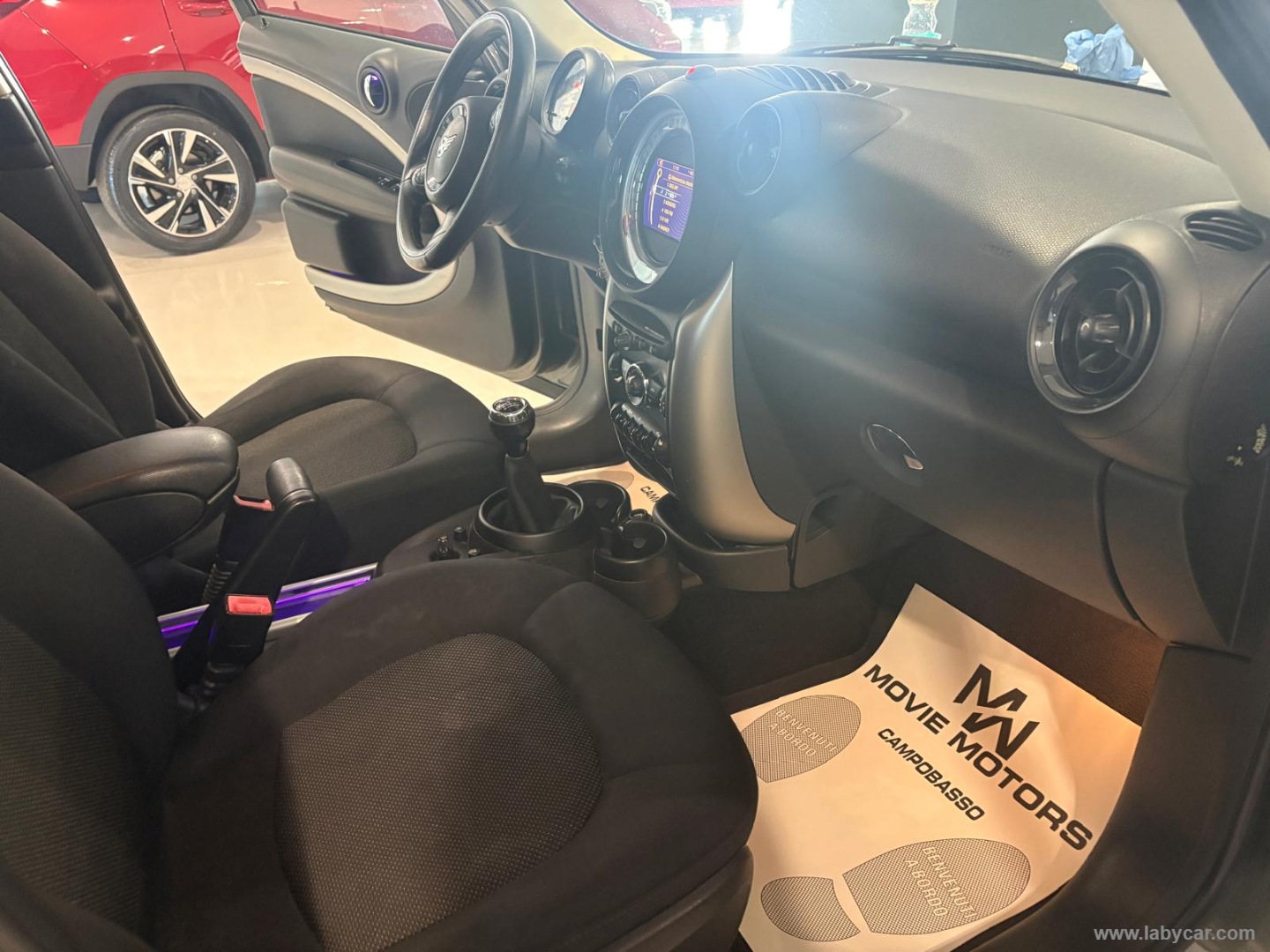 Mini Cooper D Business Countryman ALL4 - immagine 22