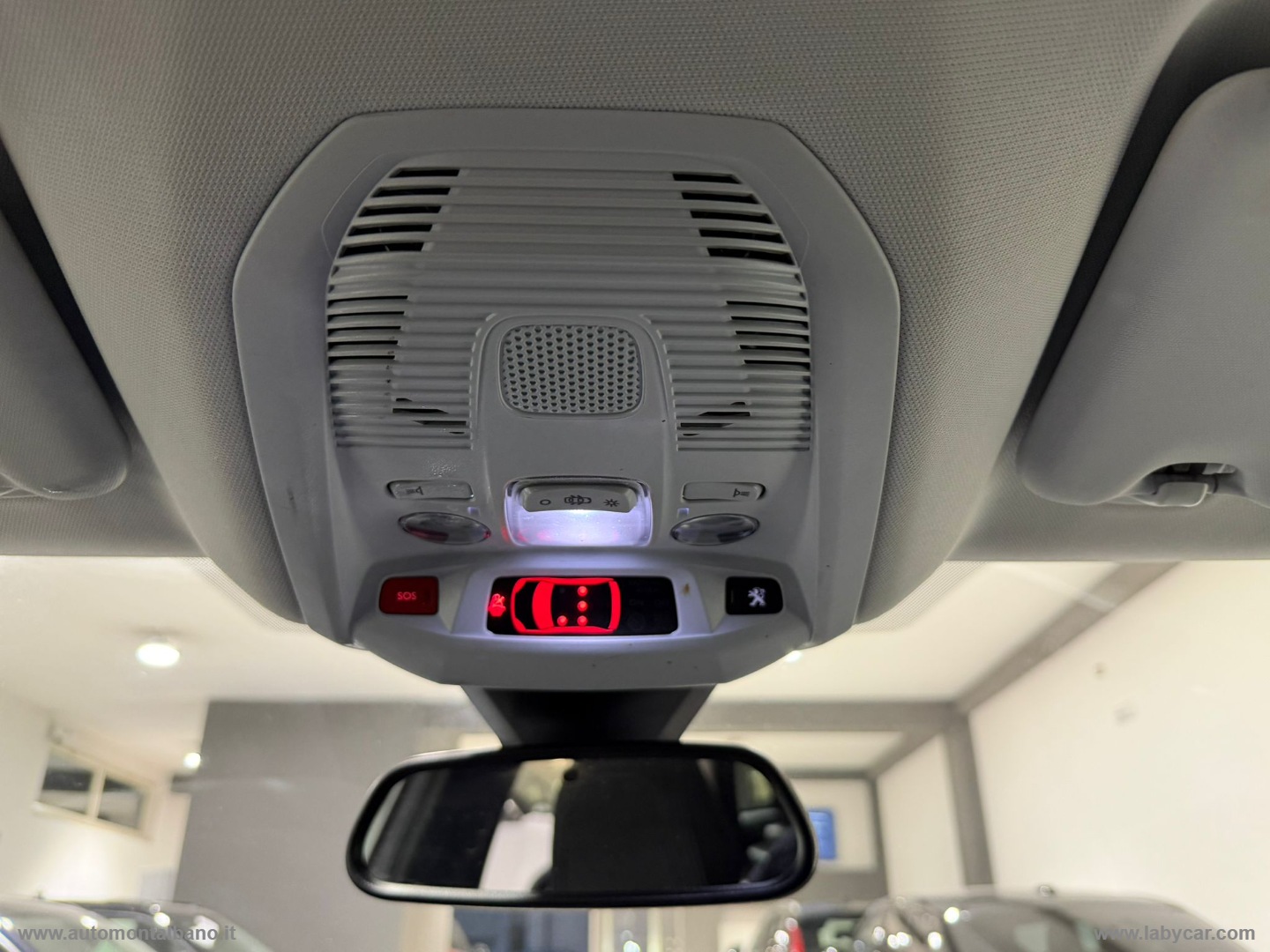 3008 BlueHDi 130 S&S Allure - immagine 22