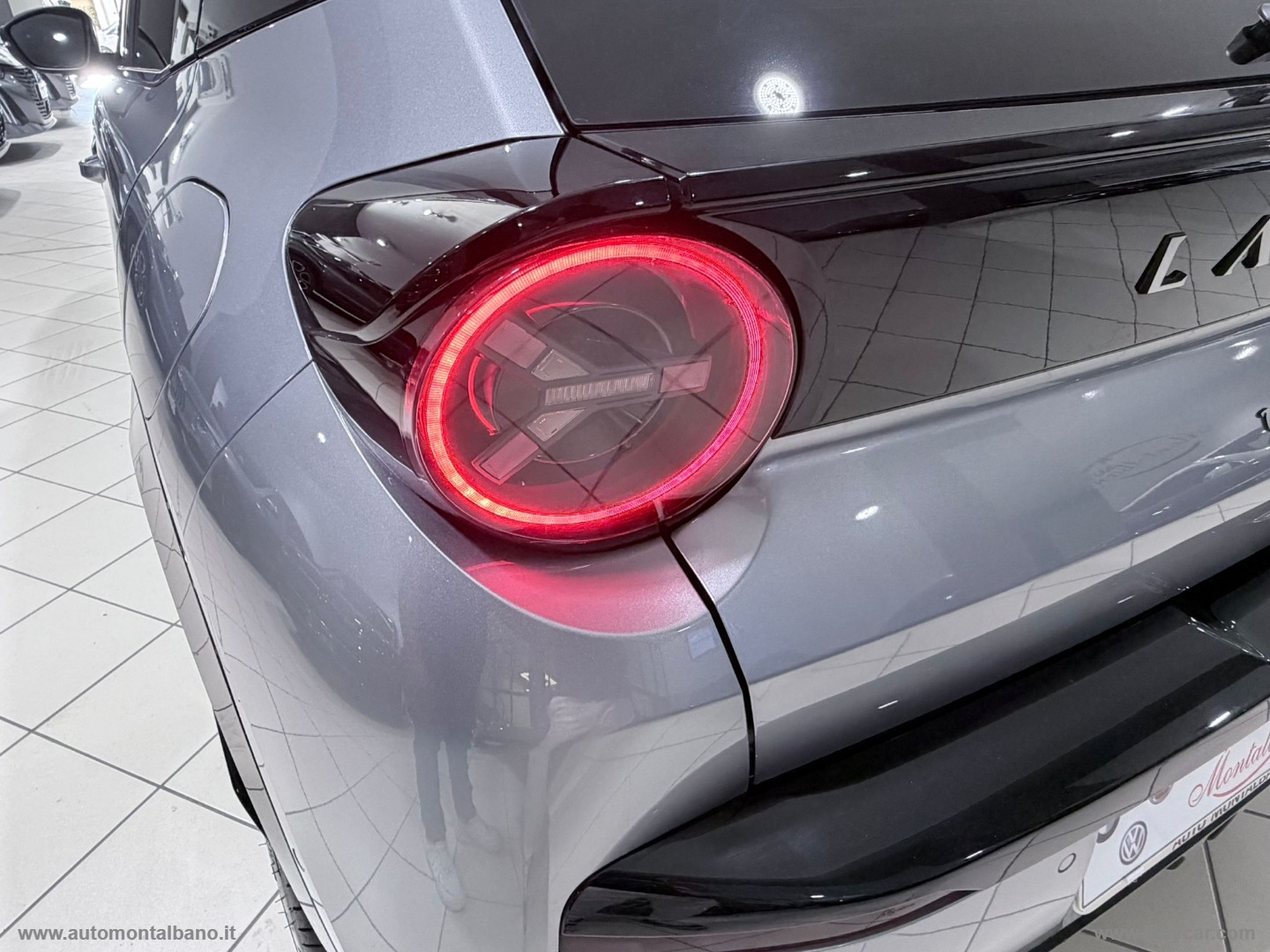 Ypsilon Hybrid e-DCT LX - immagine 22