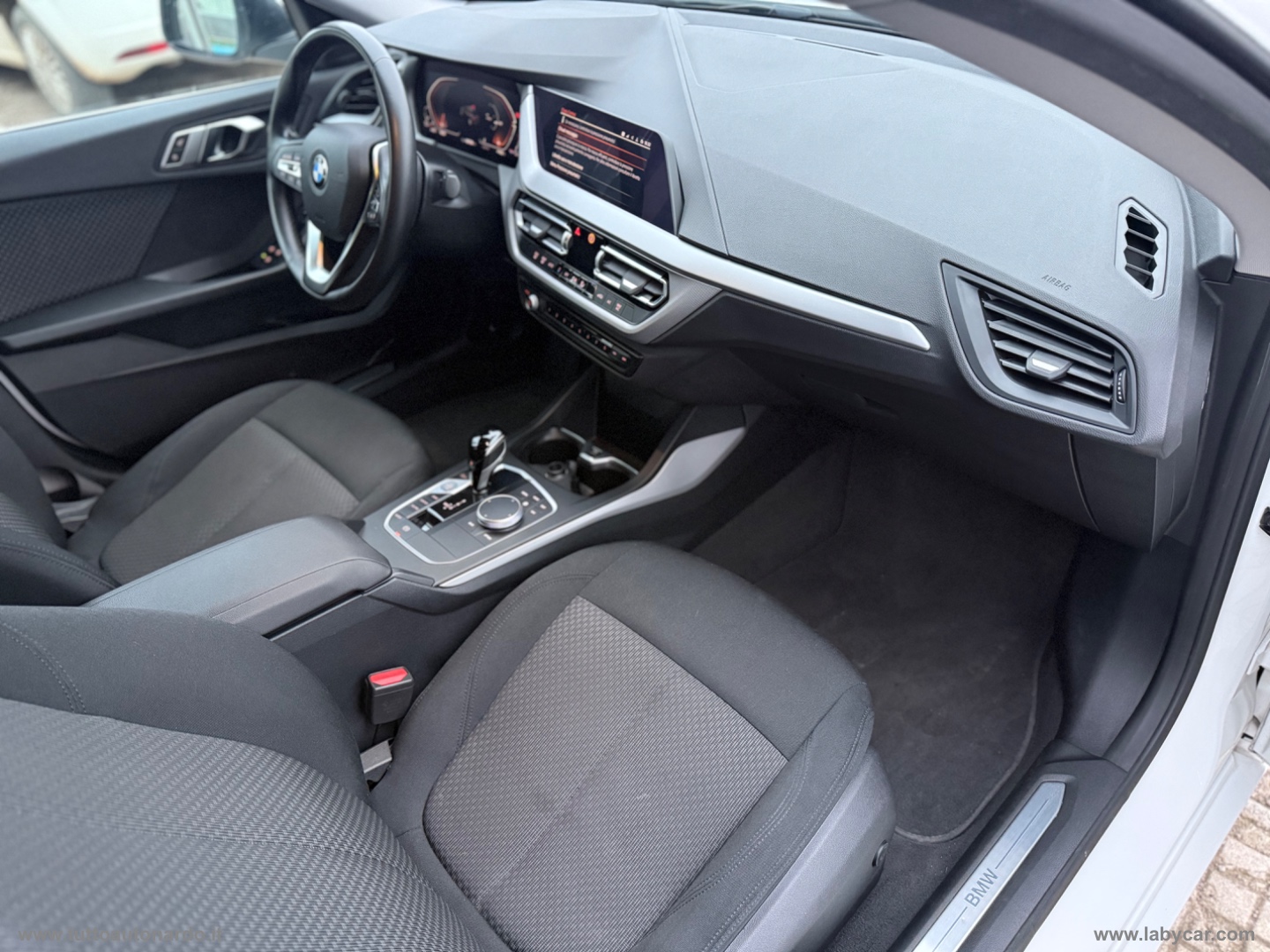 216d Gran Coupé Colorvision Edition aut. - immagine 22