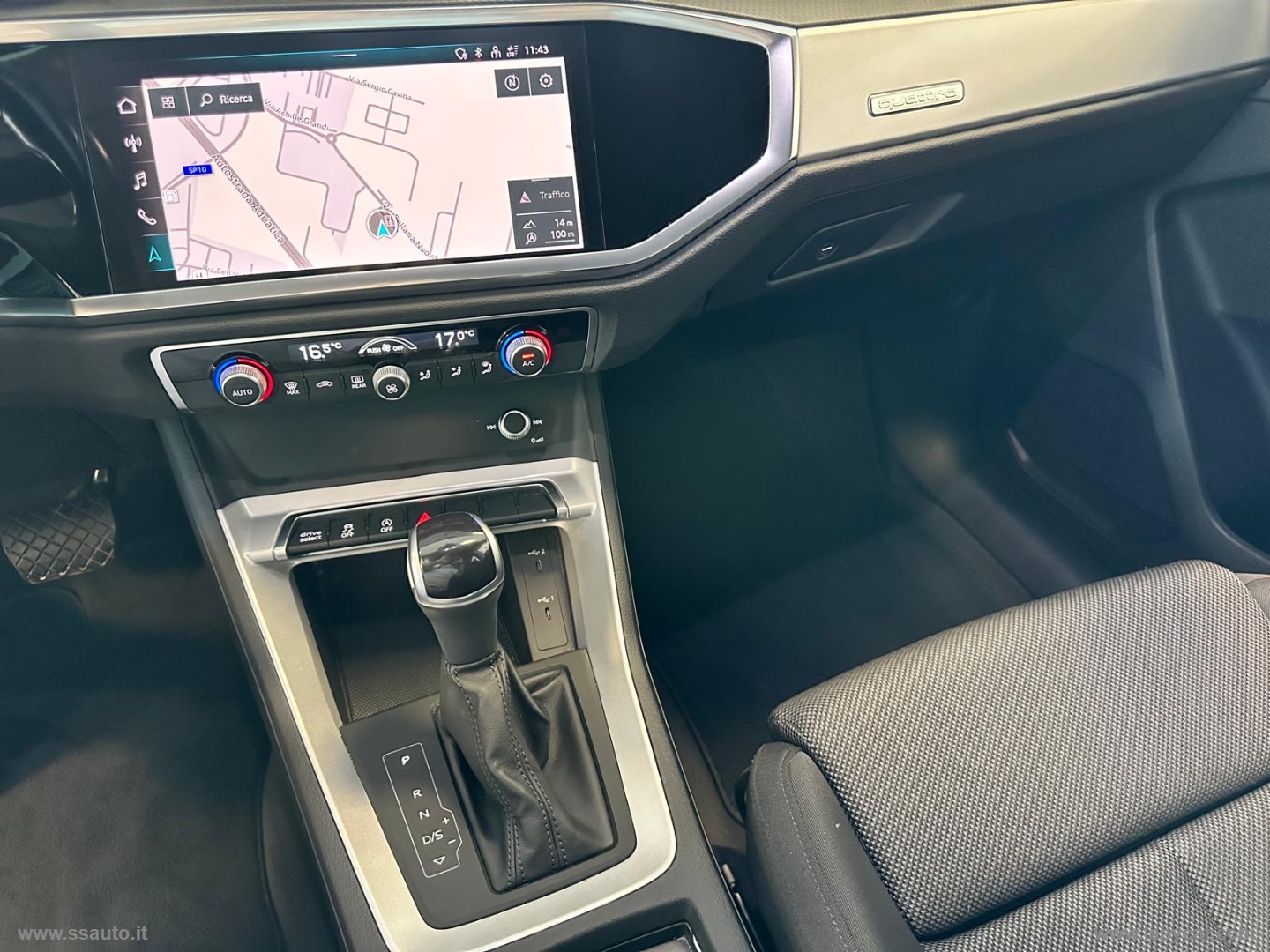 Q3 SPB 35 TDI quattro S tr. S line ed. - immagine 22