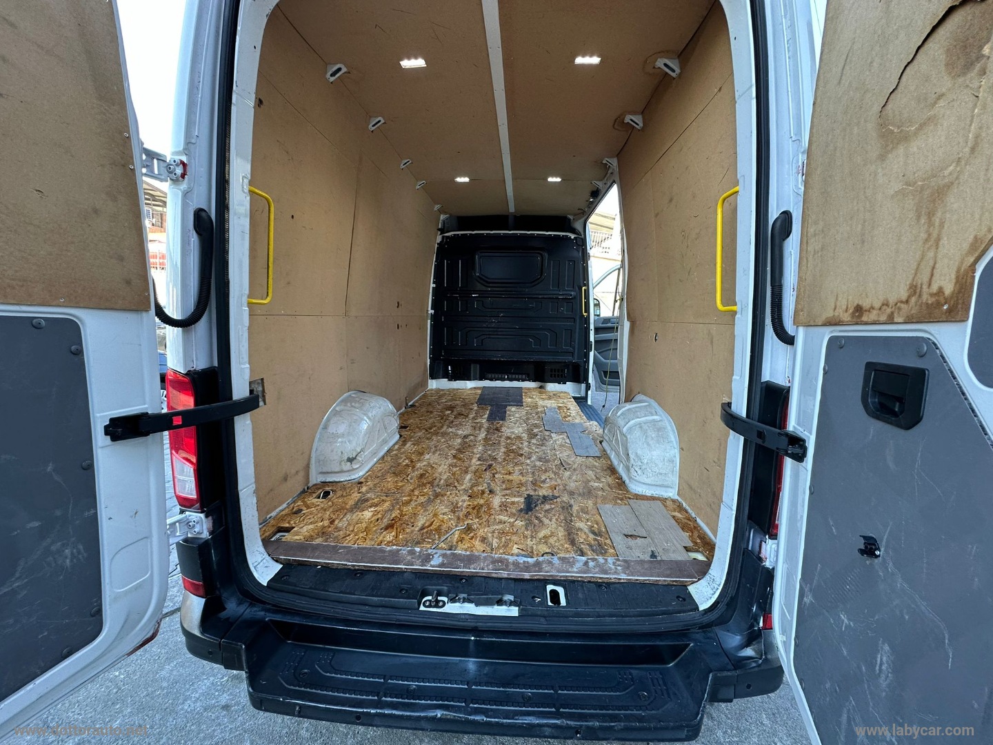 Crafter 35 2.0BiTDI177 aut.PM Cab. - immagine 22