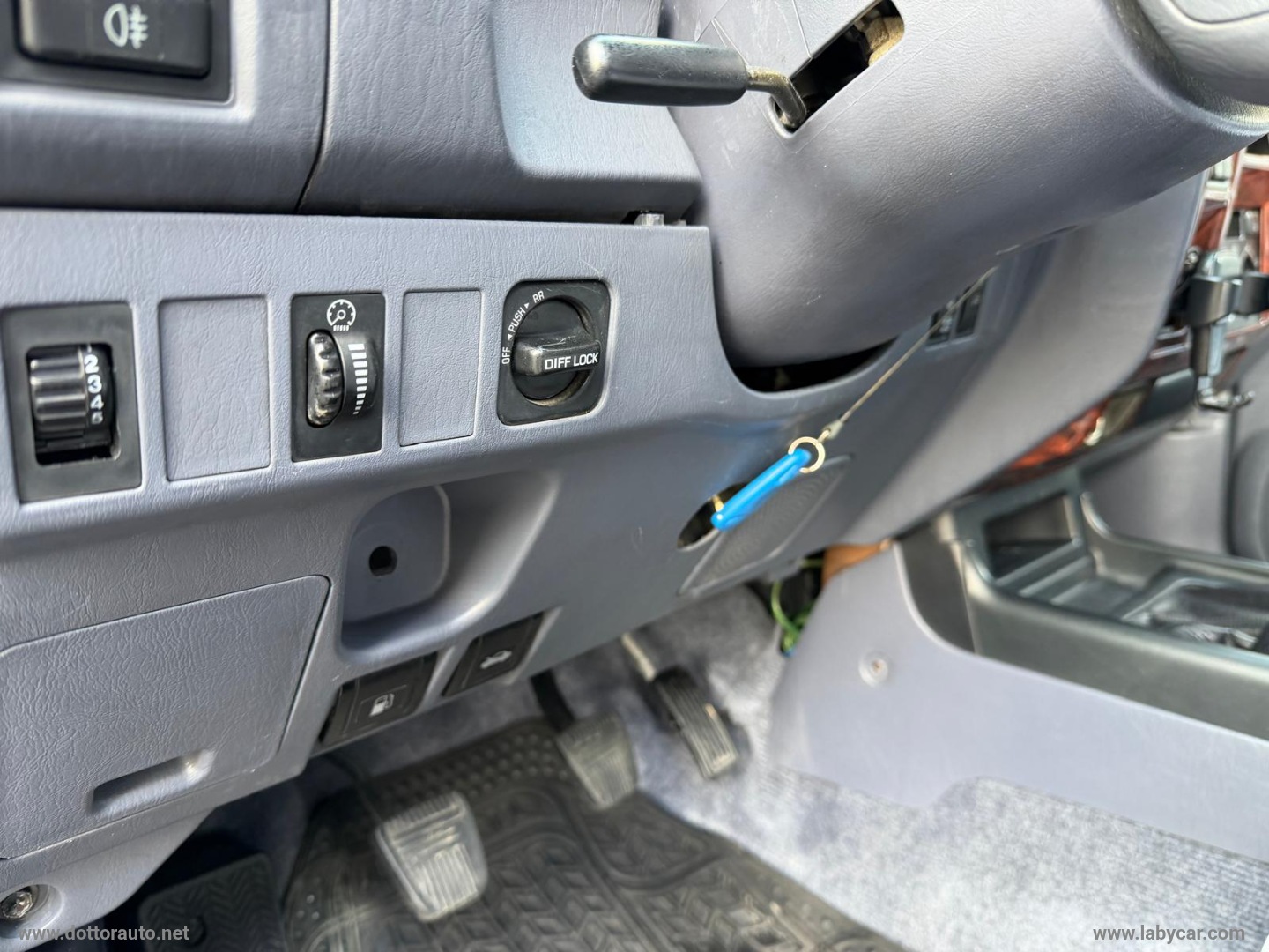 Land Cruiser 3.0 TD 3p. KZJ90 GX - immagine 22