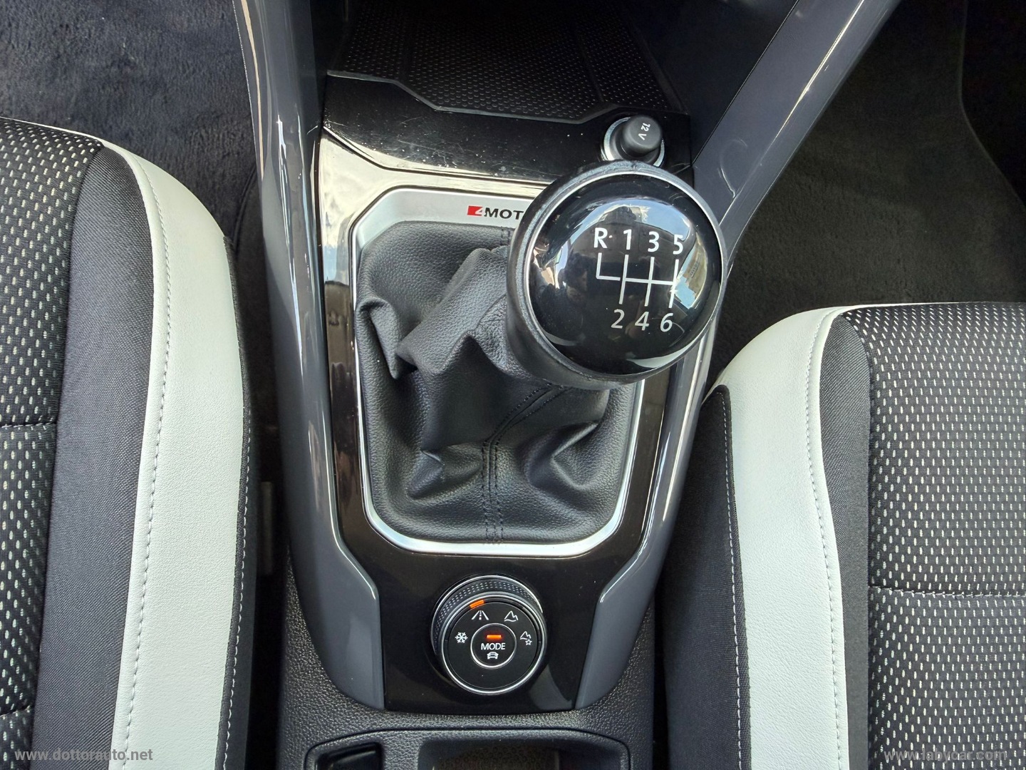 T-Roc 2.0 TDI 4MOTION Advanced BMT - immagine 22