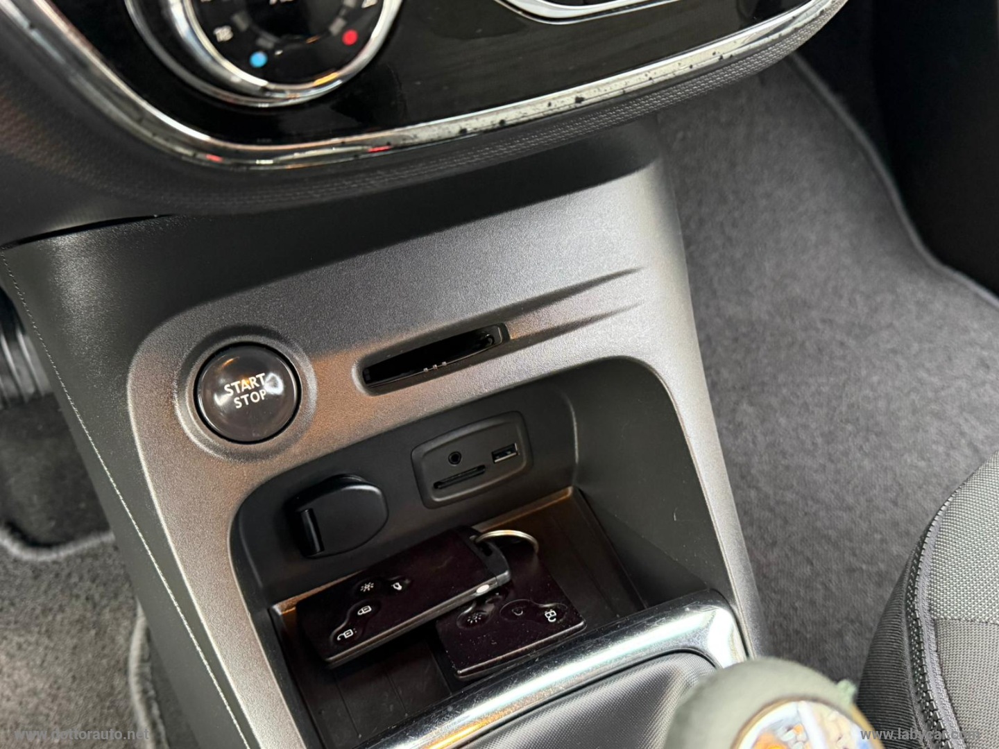 Captur 1.5 dCi 8V 90 CV S&S Ener. R-Link - immagine 22