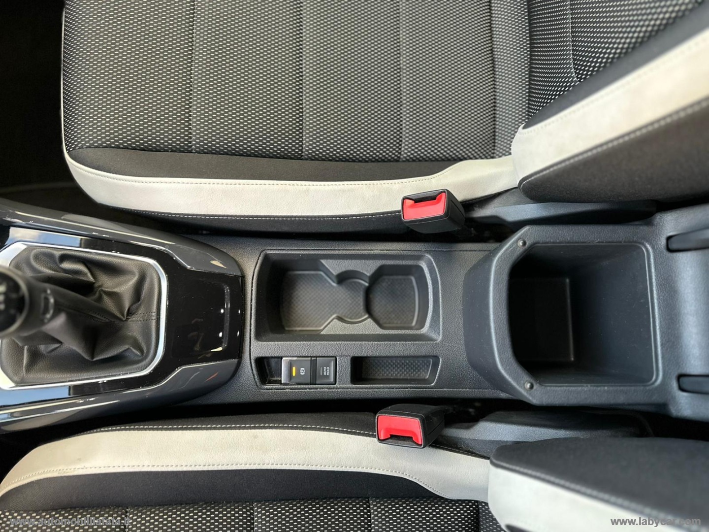 T-Roc 1.6 TDI SCR Advanced BlueMot.Tech. PARI AL NUOVO - immagine 22
