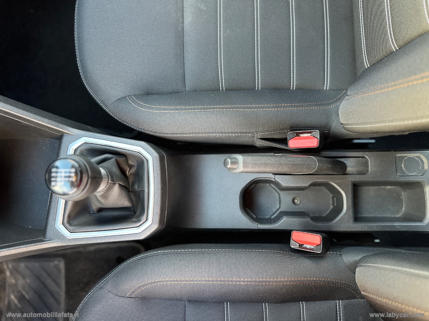 Sandero Stepway 1.0 TCe ECO-G Expression GPL 19.000 KM - immagine 22