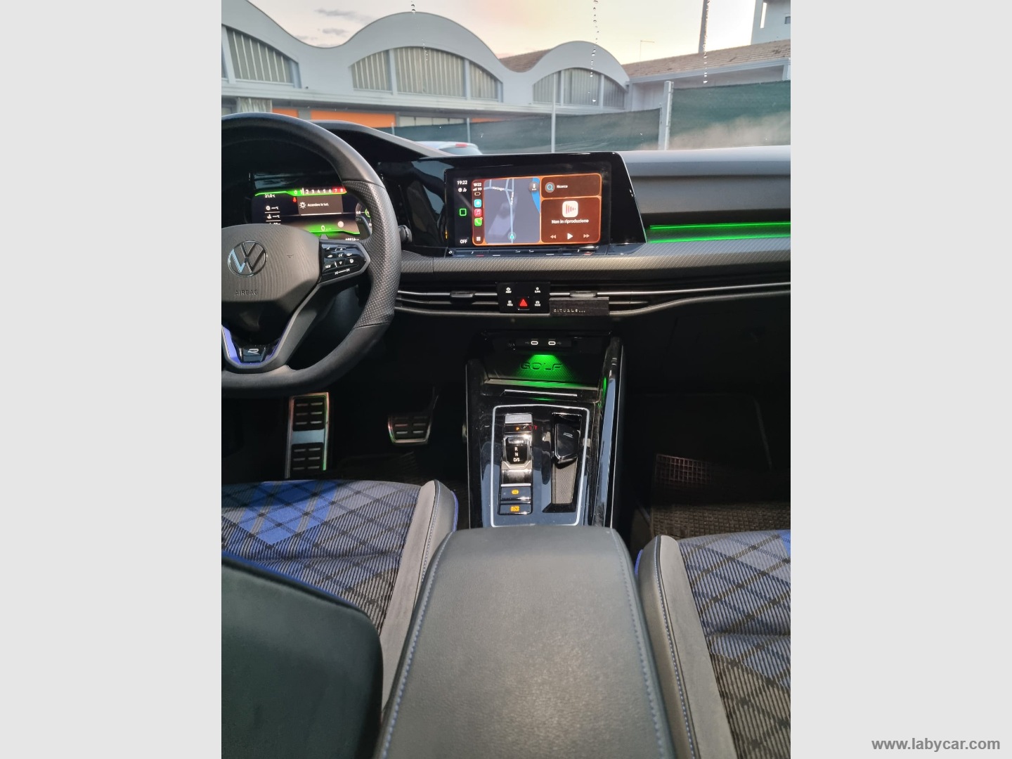 Golf 2.0 TSI R DSG 4Motion 20 years - immagine 22