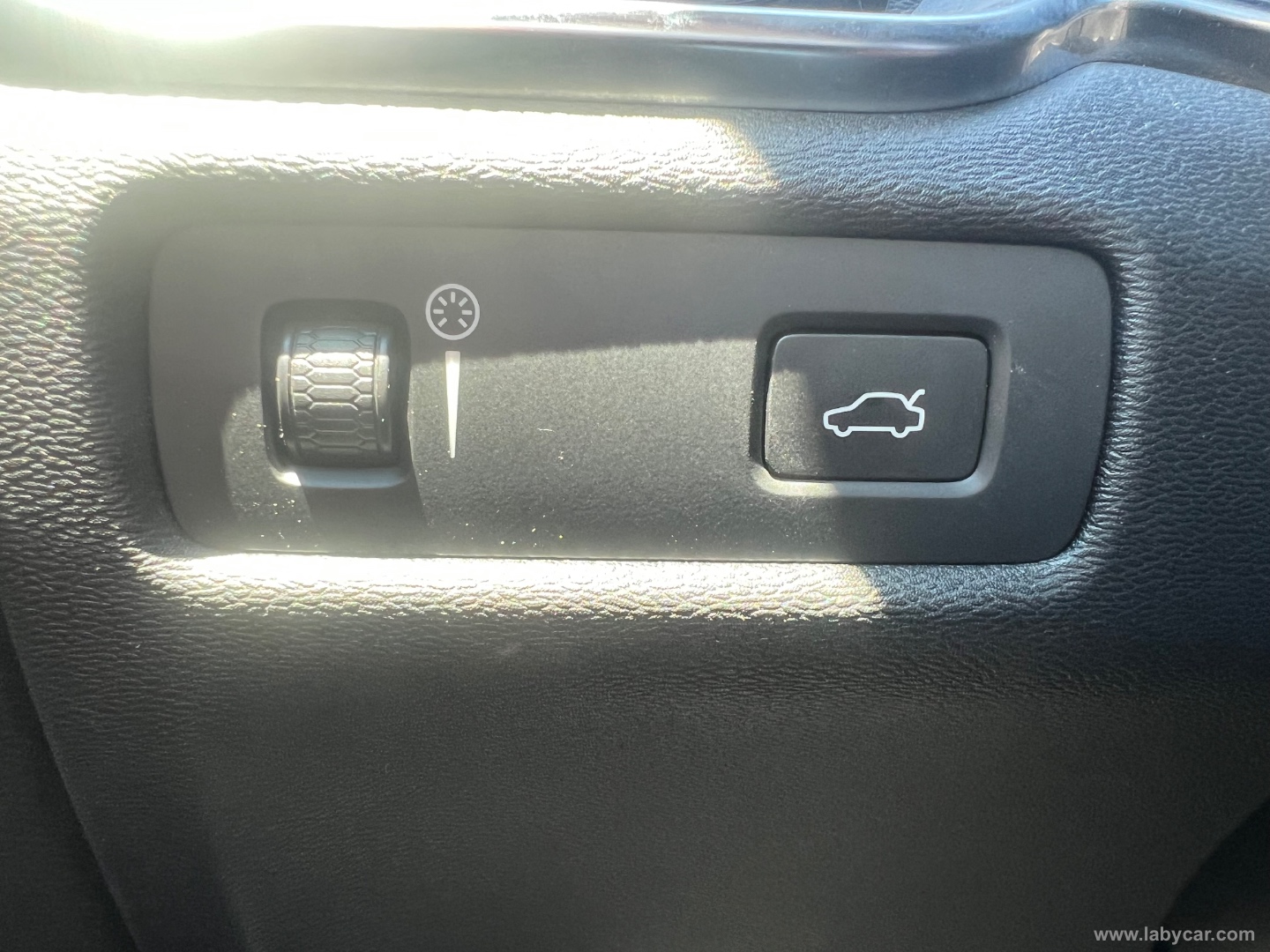 V60 Cross Country D4 AWD Geartronic Pro - immagine 23