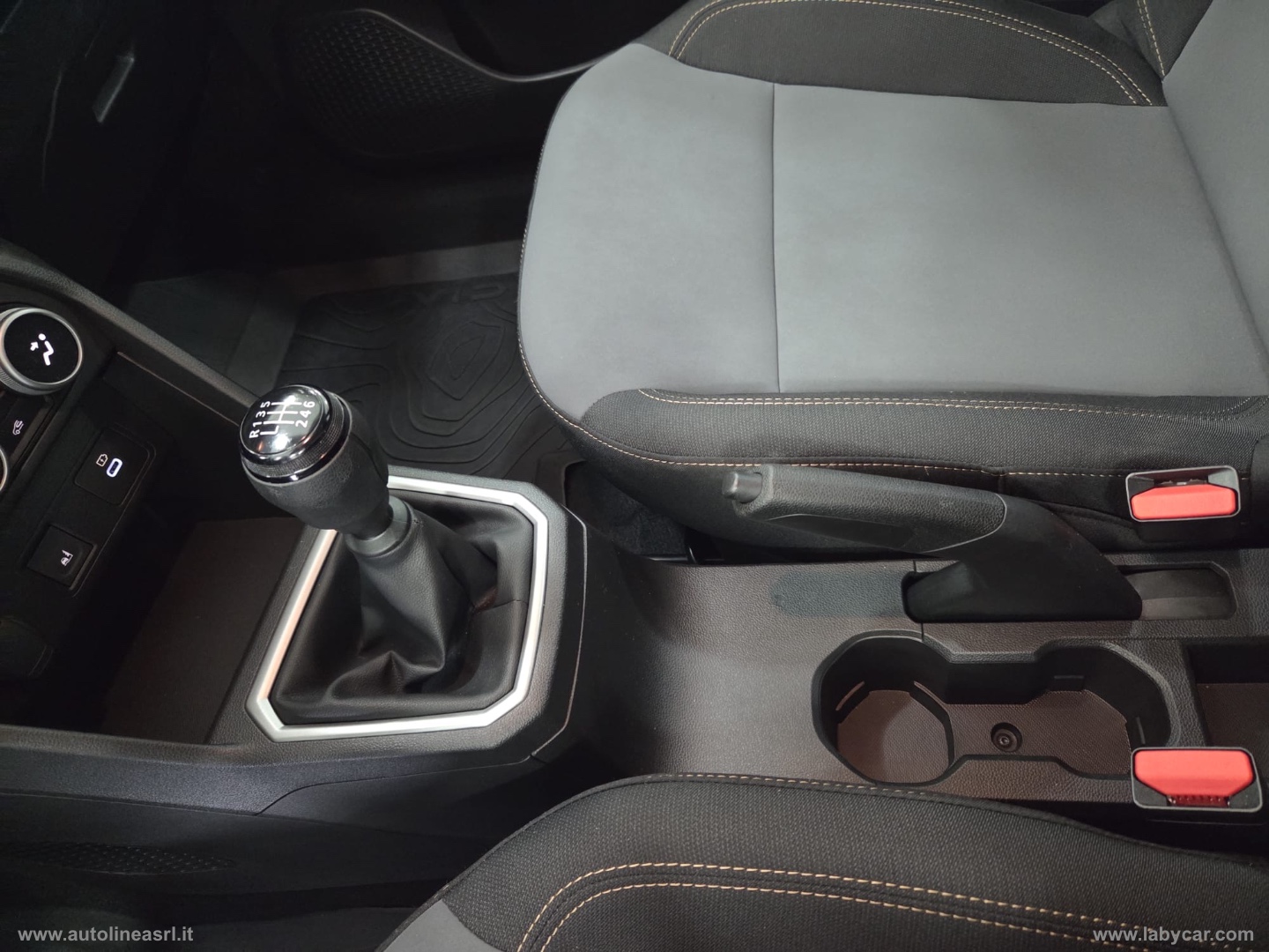 Sandero Stepway 1.0 TCe ECO-G Extreme - immagine 23