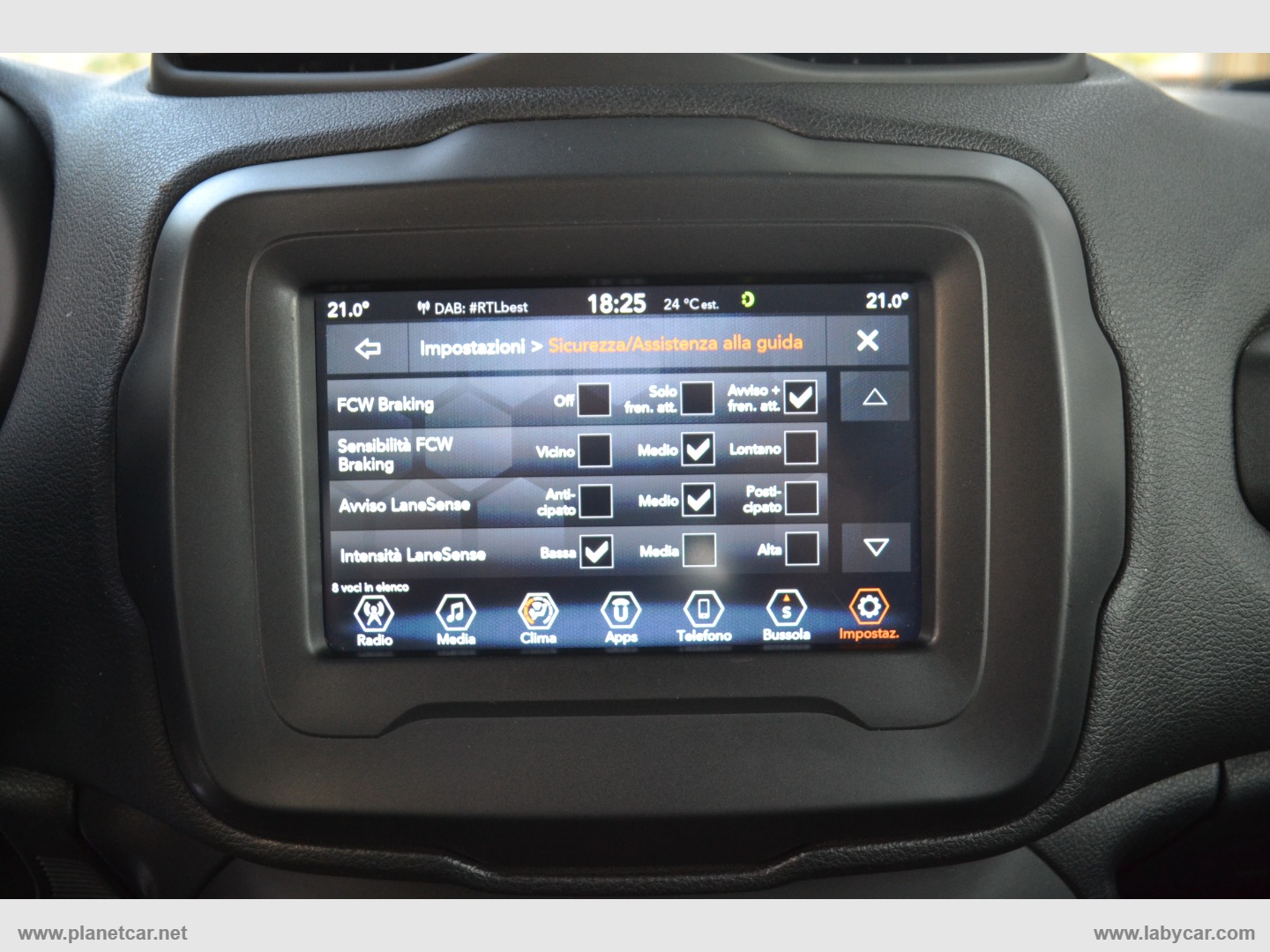 Renegade 1.6 Mjt 120CV Limited - immagine 23