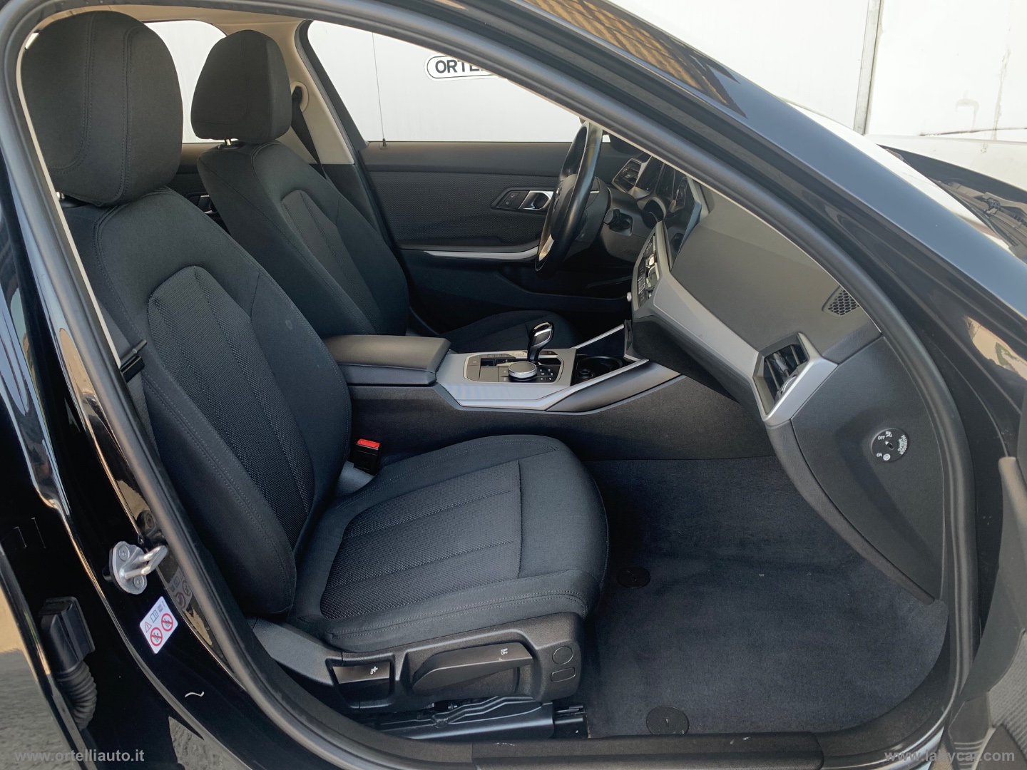 318d 48V Touring Business Advantage - immagine 23