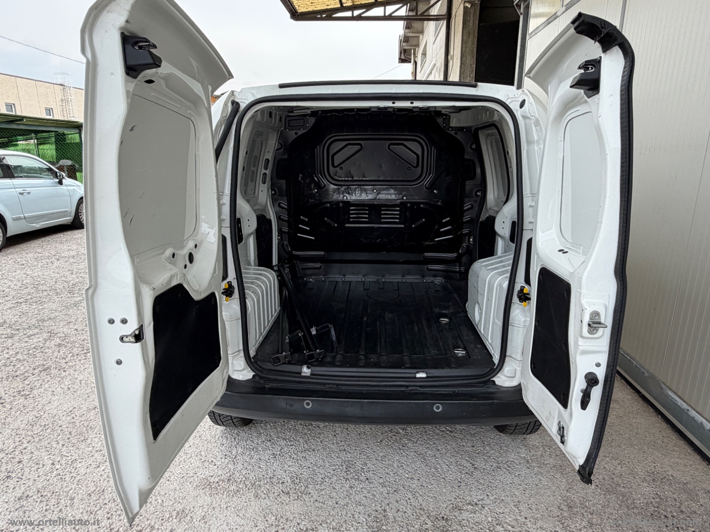 Fiorino 1.3 MJT 95CV Cargo SX +IVA - immagine 23