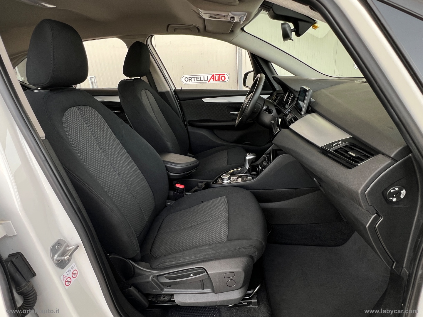 225xe Active Tourer iPerf.Advantage aut. - immagine 23