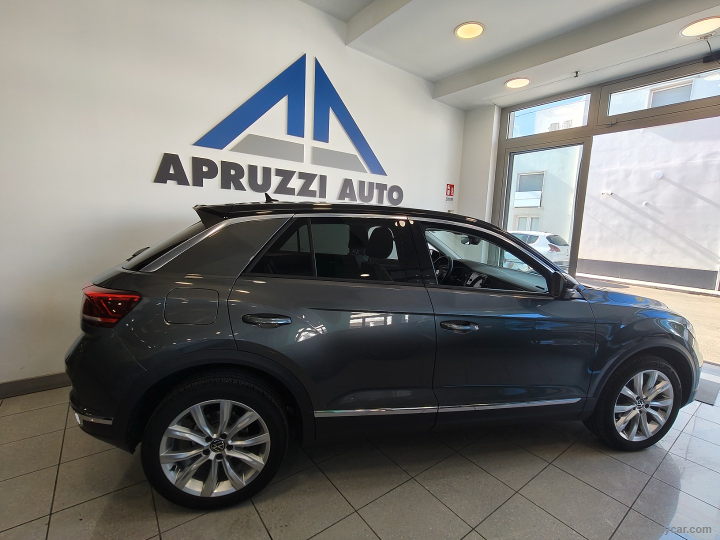 T-Roc 2.0 TDI SCR Style - immagine 23