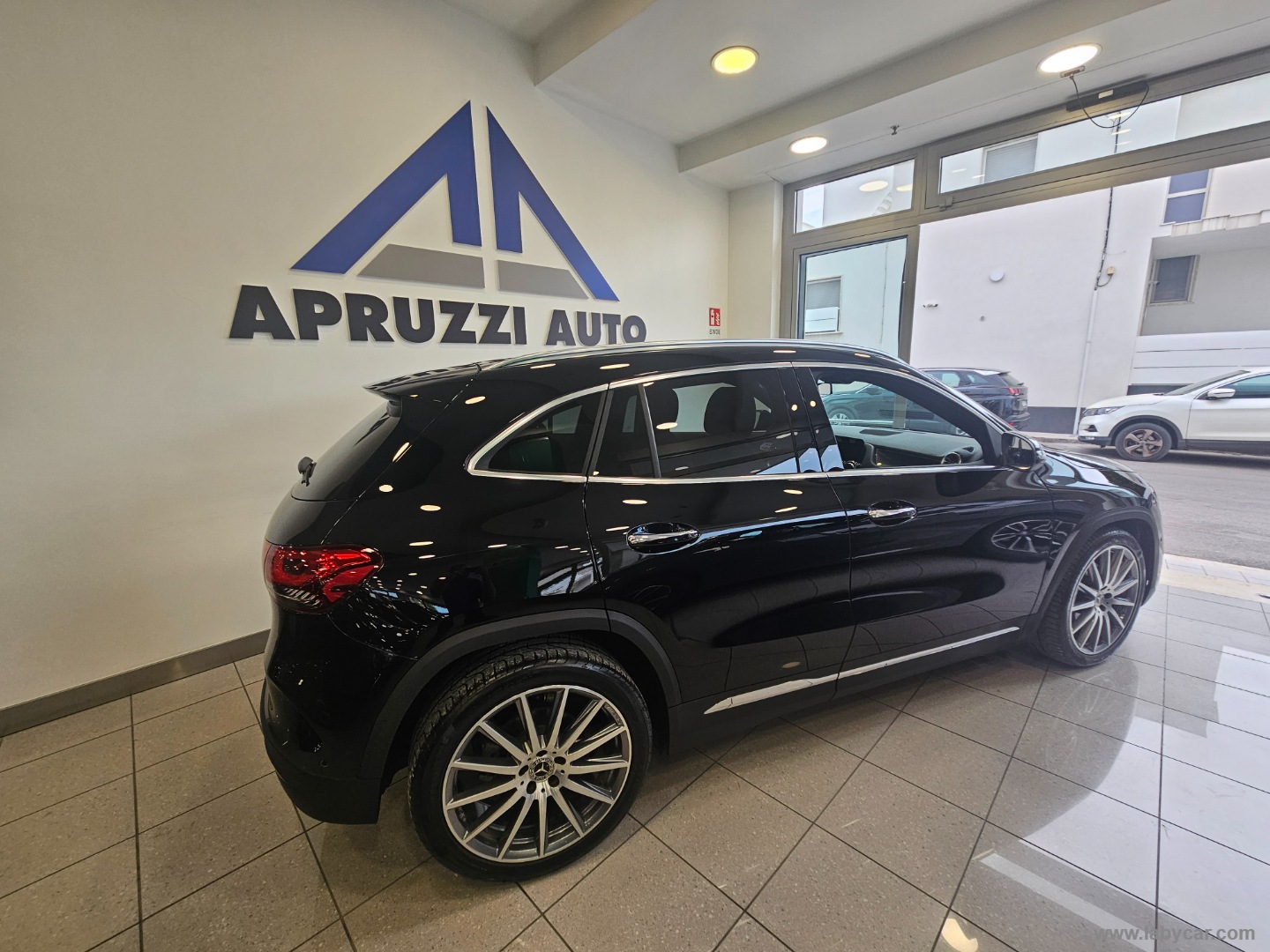 GLA 200 d Automatic Premium - immagine 23