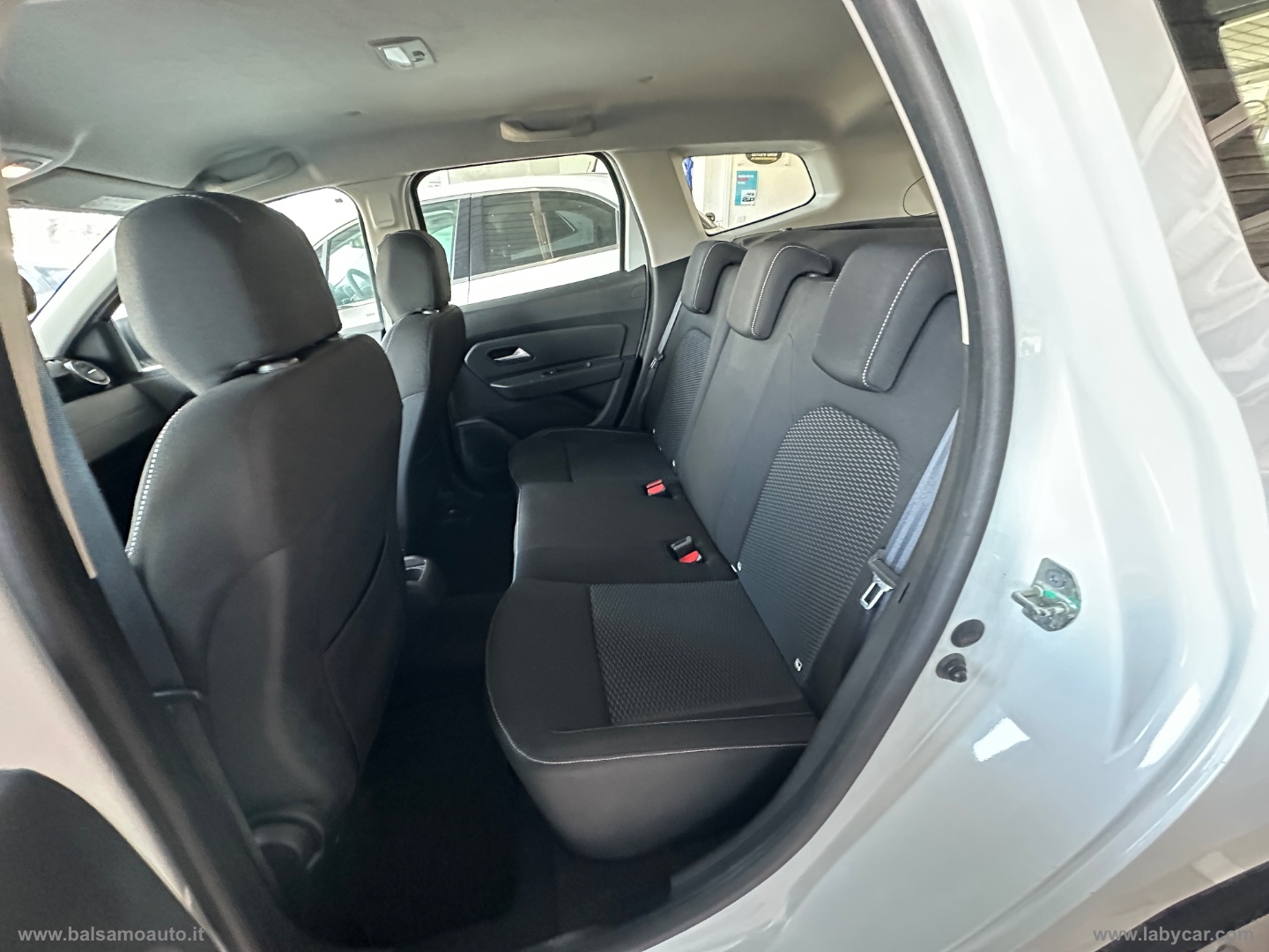 Duster 1.5 dCi 8V 110 CV 4x2 Prestige - immagine 23