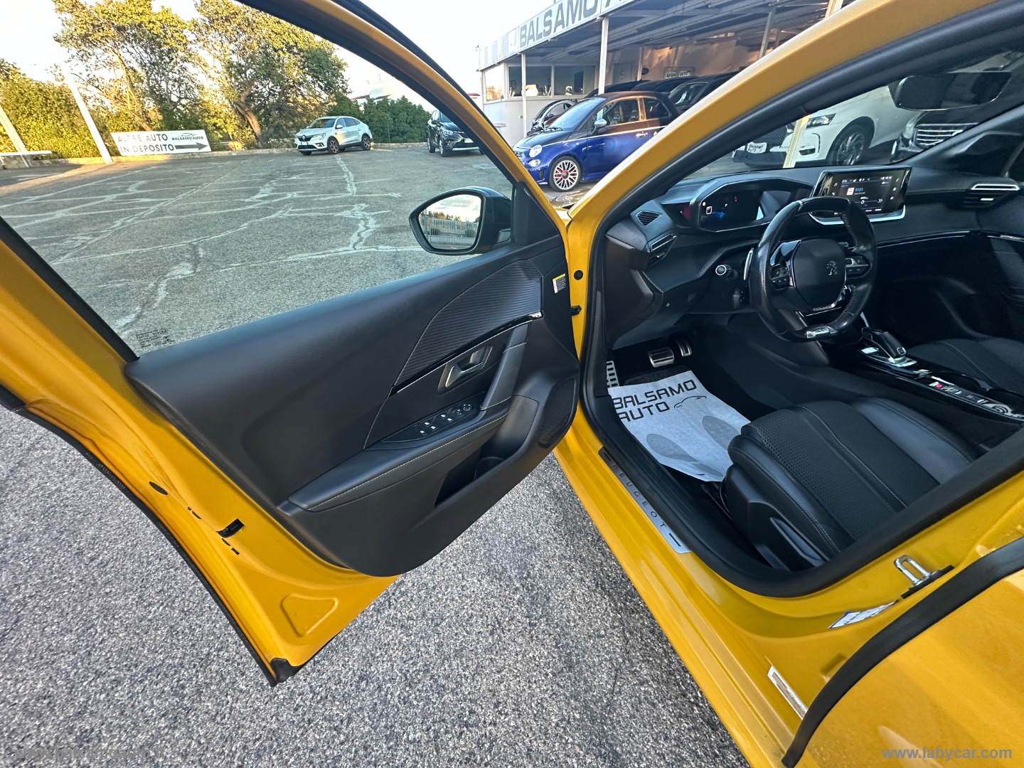 208 GT Line PANORAMA - immagine 23