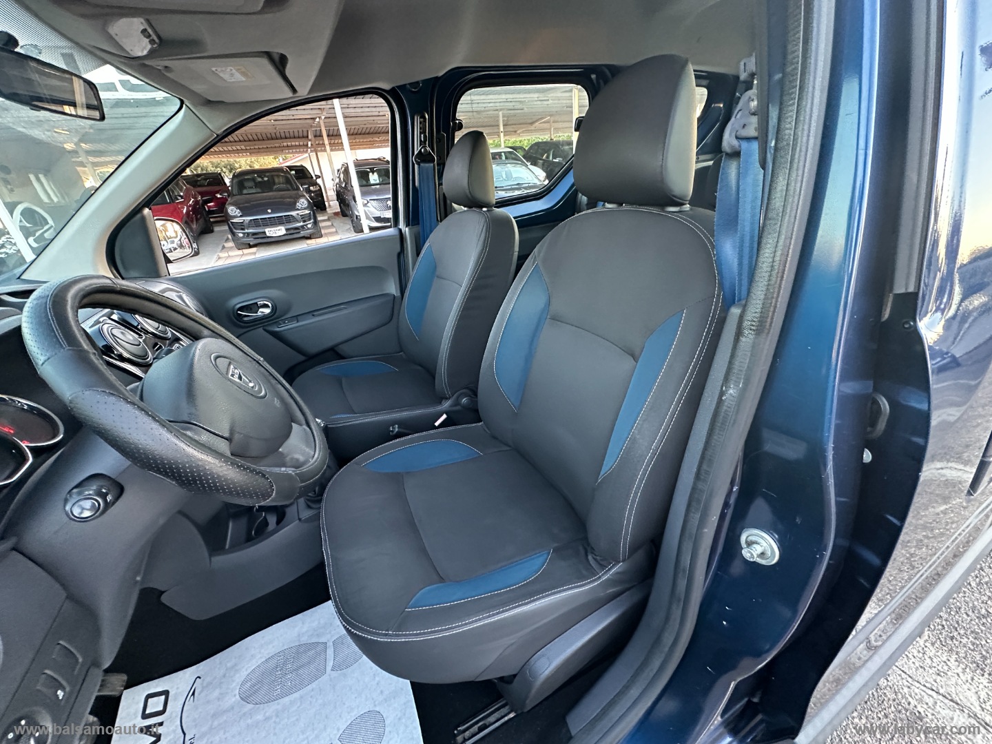 Dokker 1.5 dCi 8V 90 CV Lauréate - immagine 23