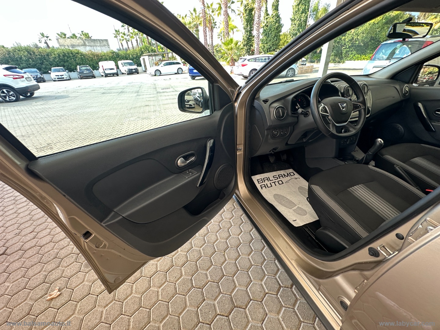 Sandero Stepway 0.9 TCe 12V T-GPL 90 S&S - immagine 23