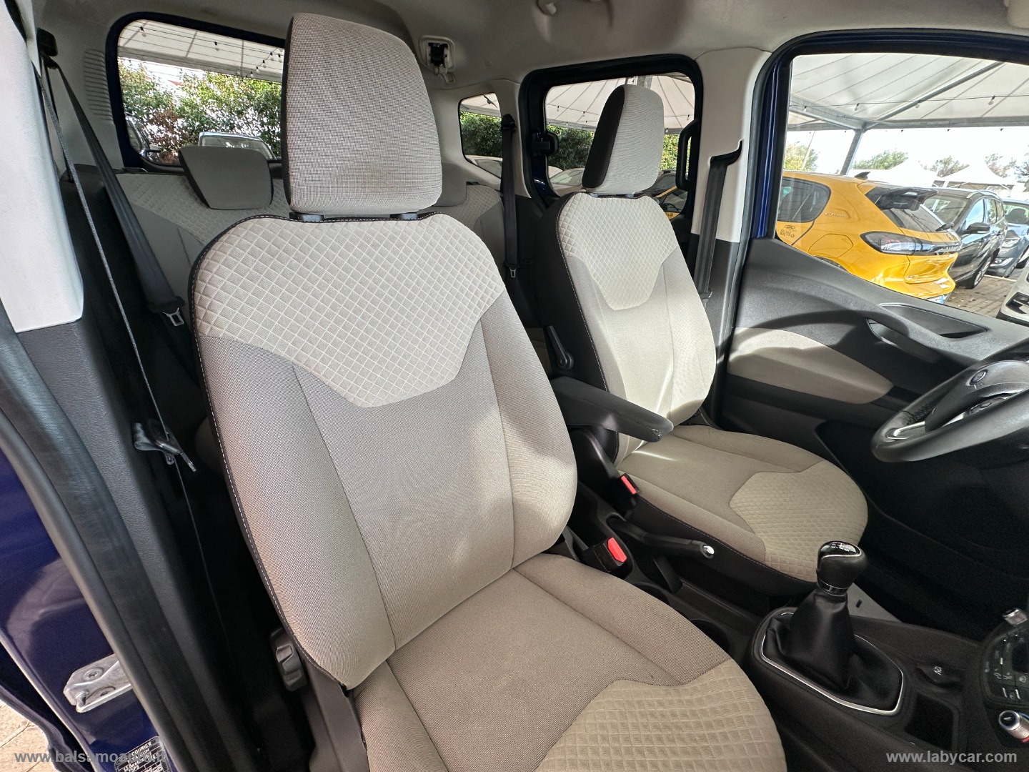 Tourneo Courier 1.5 TDCI 75 CV Titanium - immagine 23