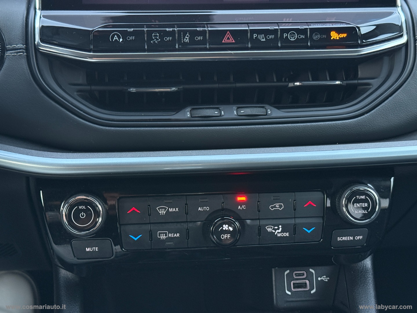 Compass 1.6 Mjt II 2WD Limited - immagine 23
