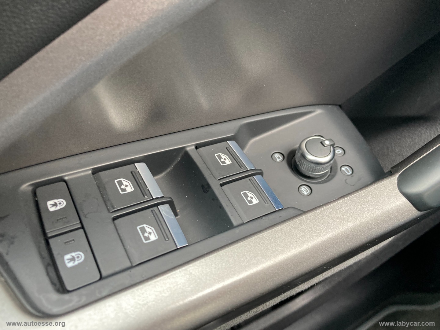 Q3 SPB 35 TDI quattro S tr. S line ed. - immagine 23