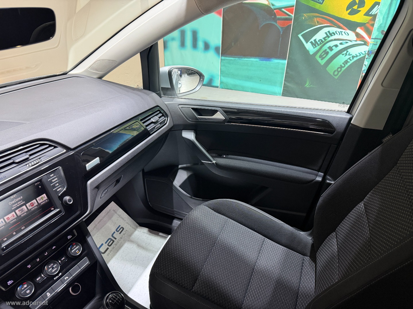 Touran 1.6 TDI Comfortline BMT *7 POSTI*SENSORI*NAVI* - immagine 23