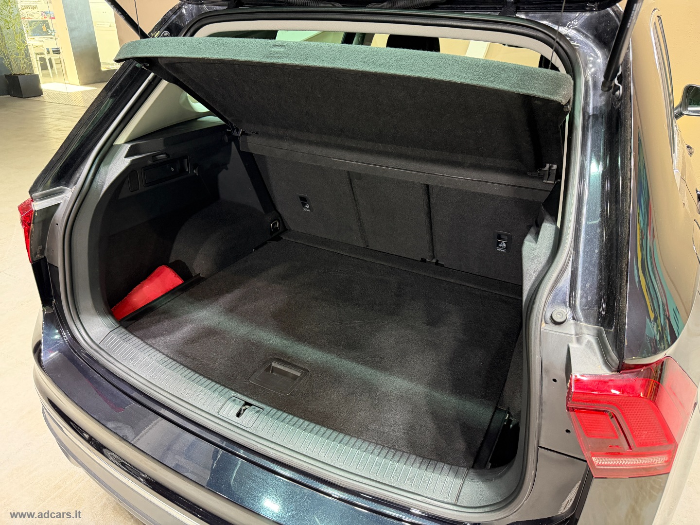 Tiguan 2.0 TDI 150CV SCR DSG Life *CAMBIO AUT*CLIMA 3 ZONE* - immagine 23