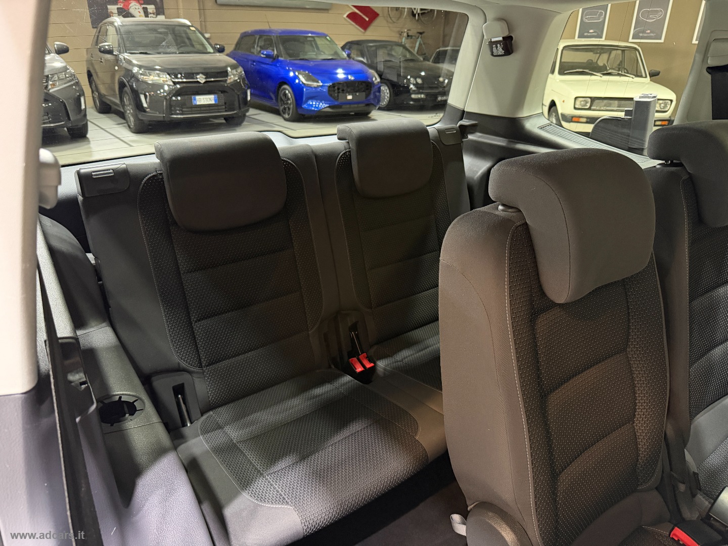 Touran 2.0 TDI 150 CV DSG Business BMT - immagine 23