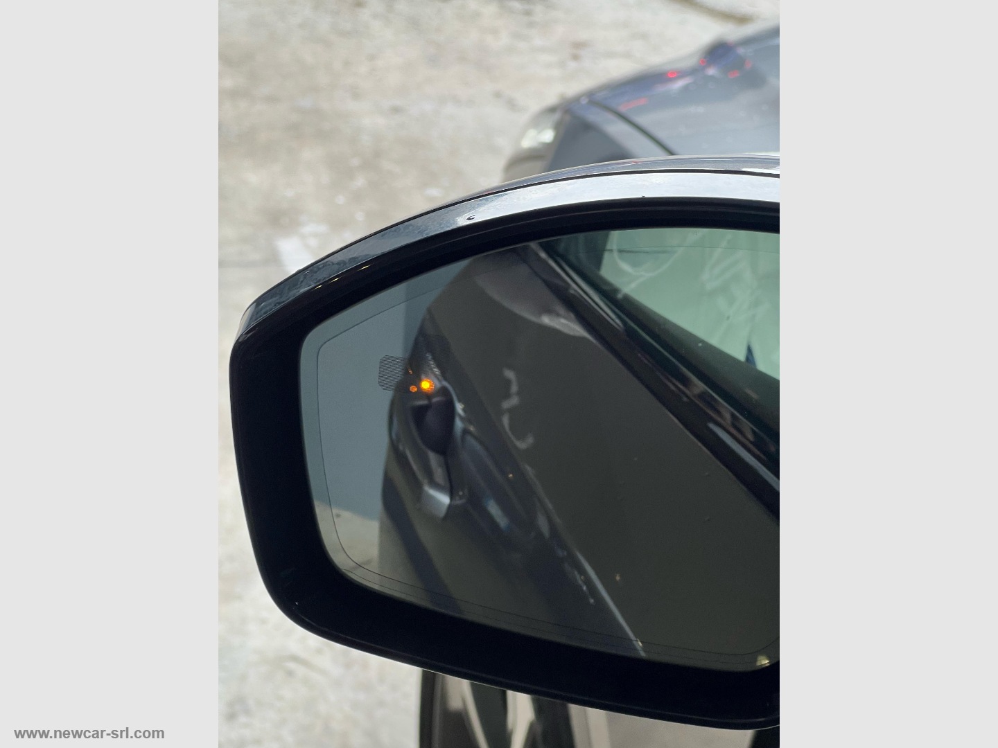 E-Pace 2.0D I4 163 CV AWD Auto - immagine 23