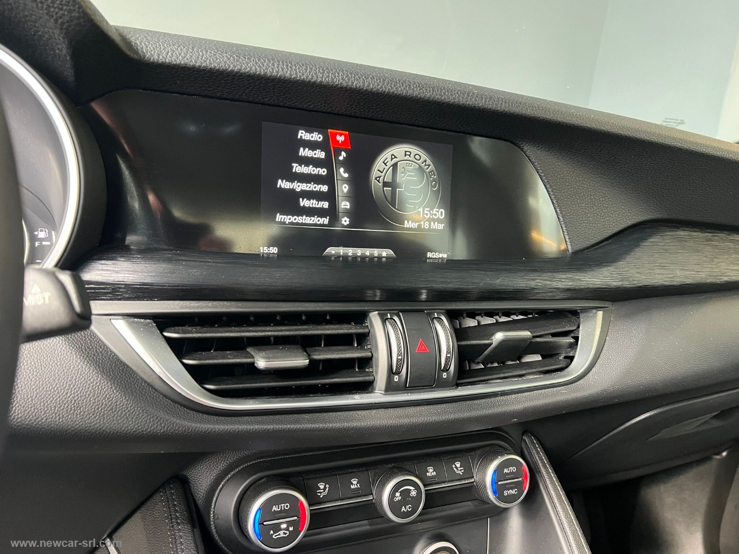 Stelvio 2.2 T.diesel 190CV AT8 RWD Bus. - immagine 23