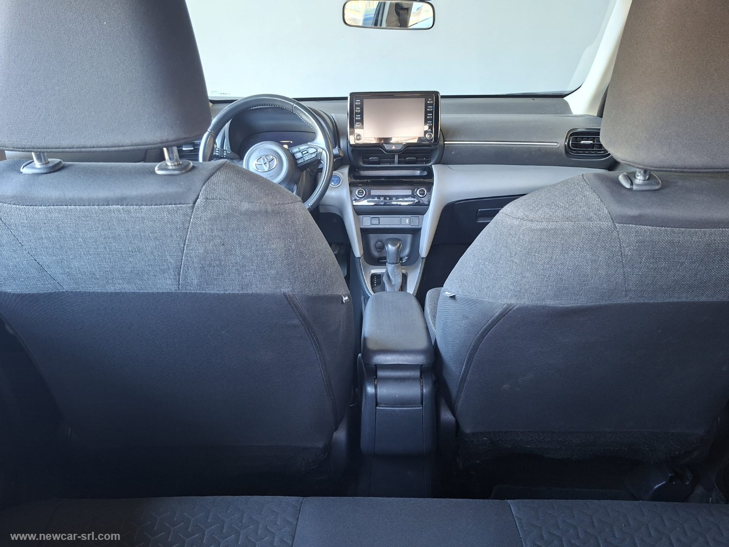 Yaris Cross 1.5 Hybrid 5p. E-CVT Busin. - immagine 23