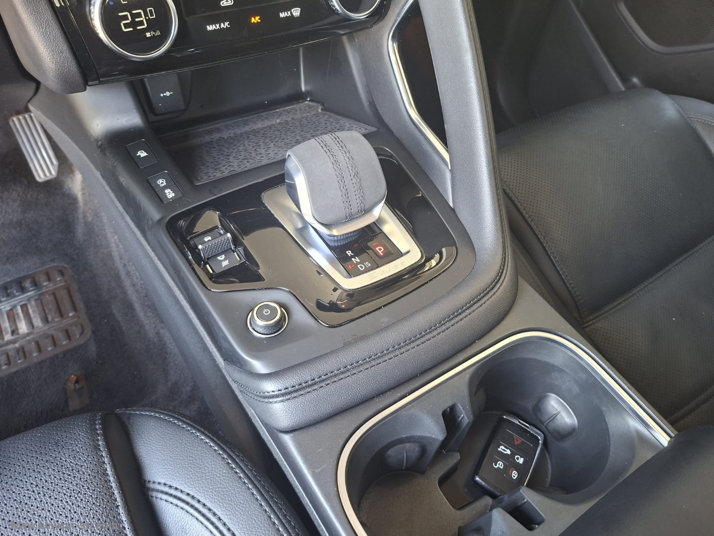 E-Pace 2.0D I4 163 CV AWD Auto - immagine 23