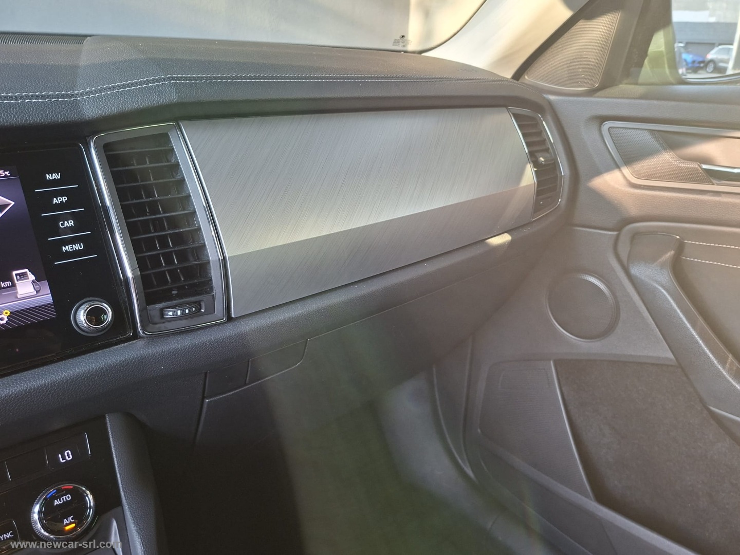 Kodiaq 2.0 TDI EVO SCR 4x4 DSG Executive - immagine 23