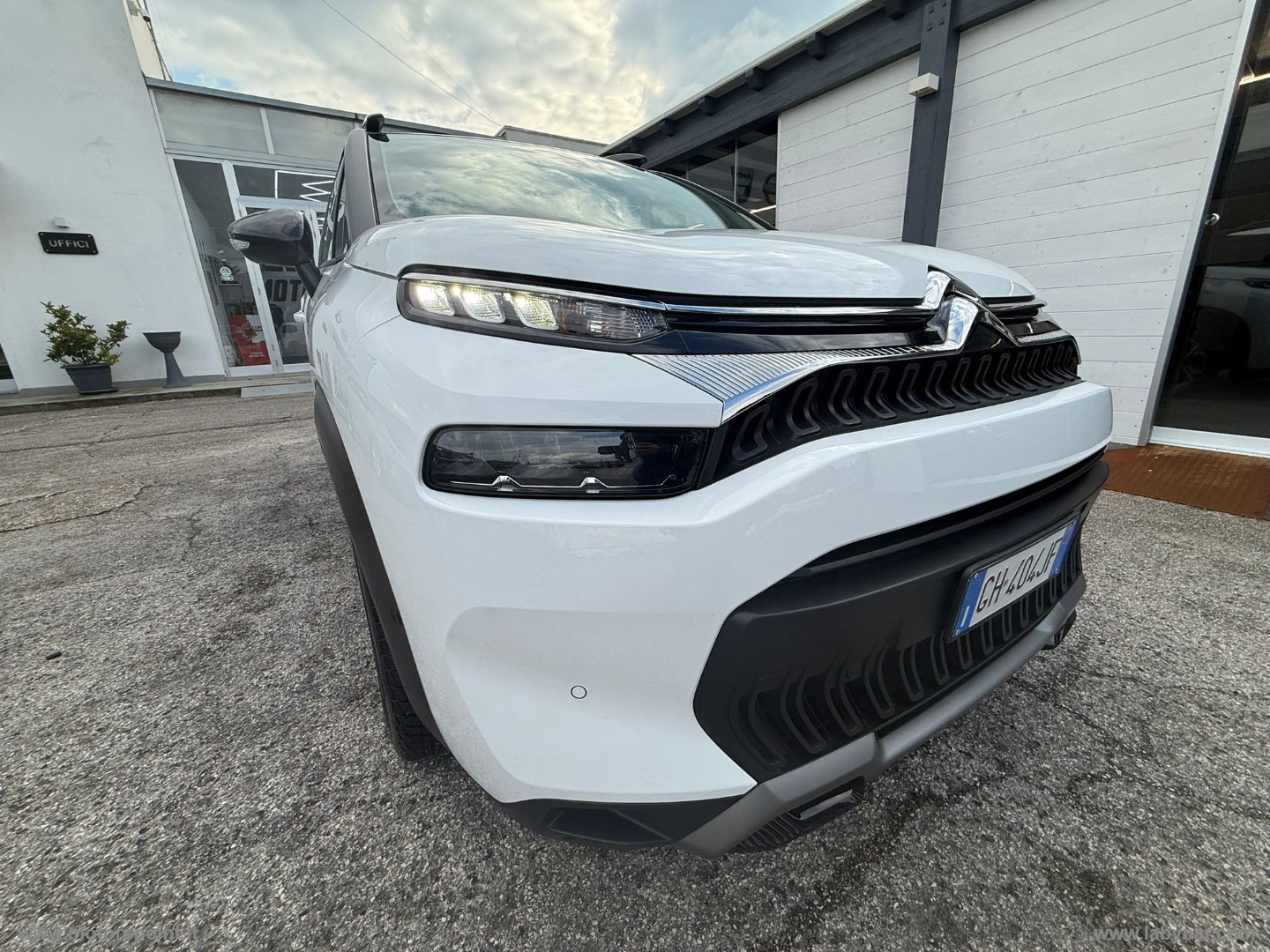 C3 Aircross BlueHDi 120 S&S EAT6 Shine - immagine 23