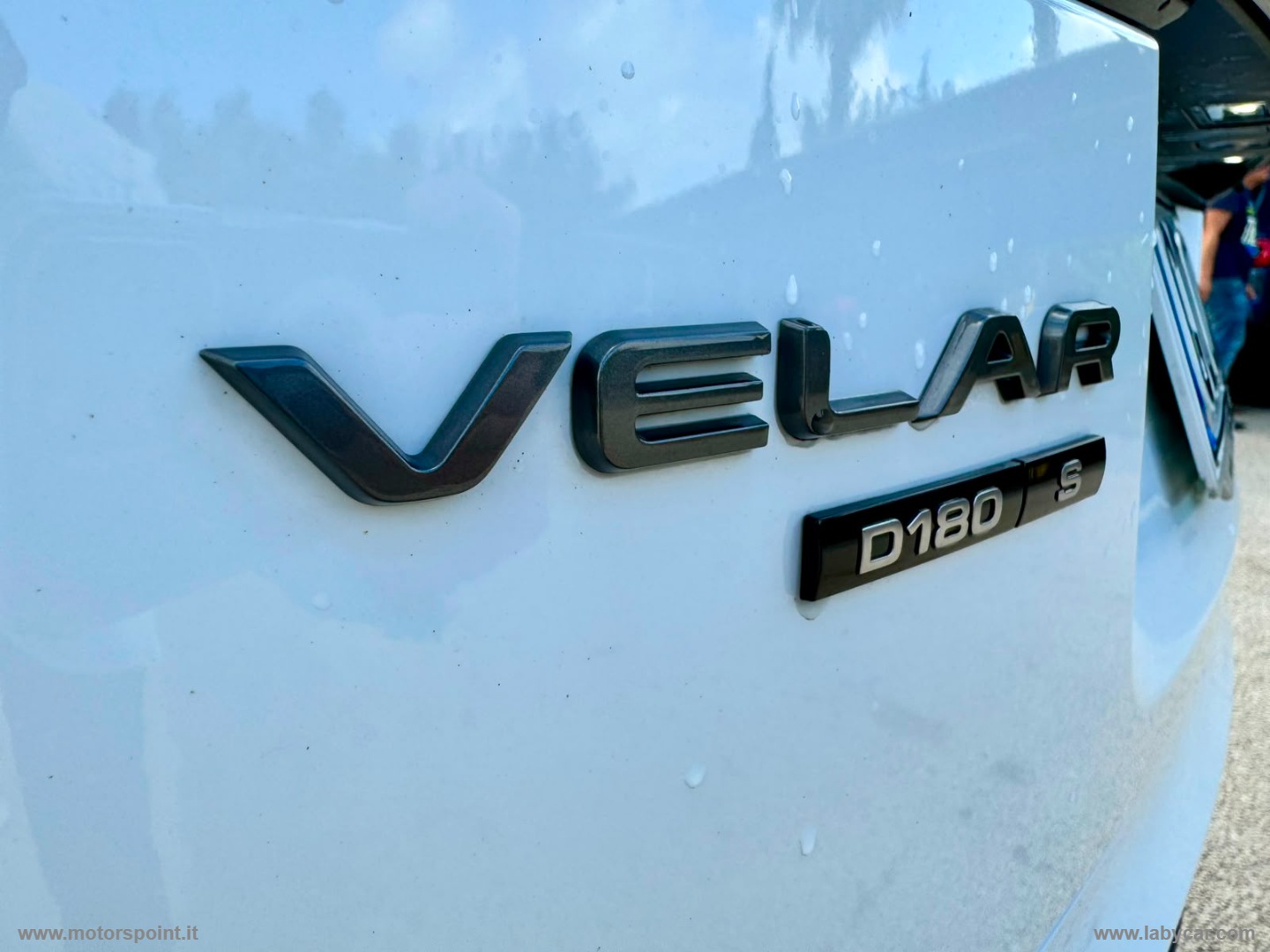 RR Velar 2.0D I4 180 CV R-DYNAMIC S - immagine 23