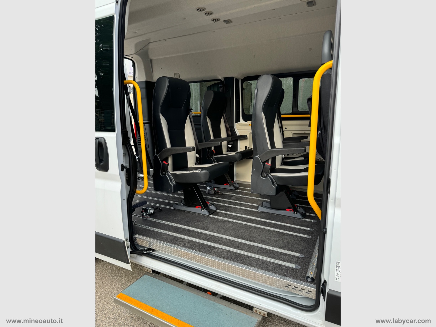 Ducato 30 2.3 MJT 150CV TRASPORTO DISABILE - immagine 23