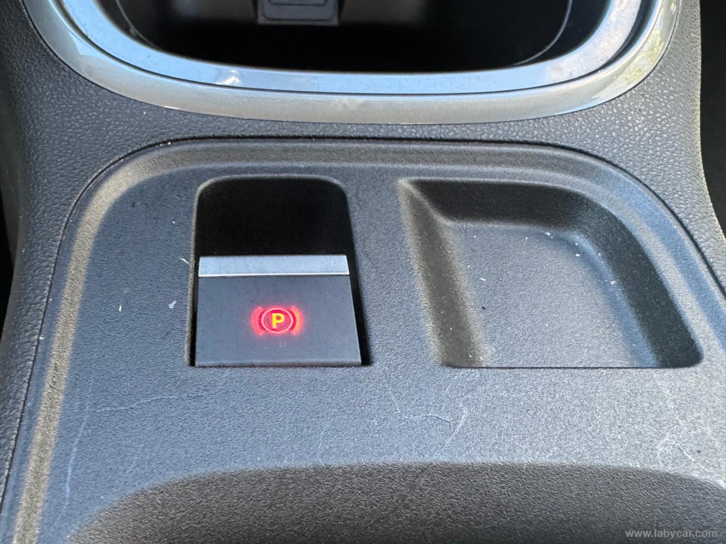 Fiat 600 Hybrid MHEV La Prima - Immagine 23