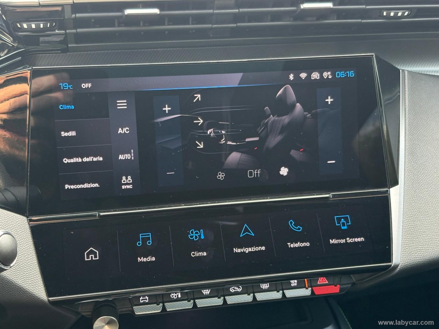 308 Hybrid 225 e-EAT8 SW GT - immagine 23