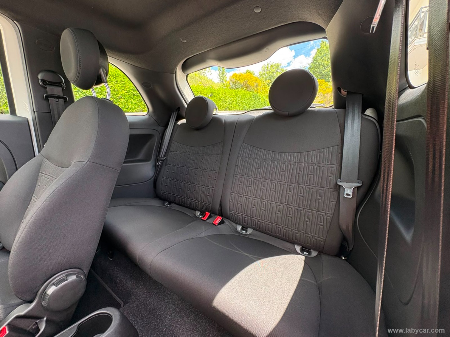 Fiat 500 1.0 Hybrid Dolcevita - Immagine 23