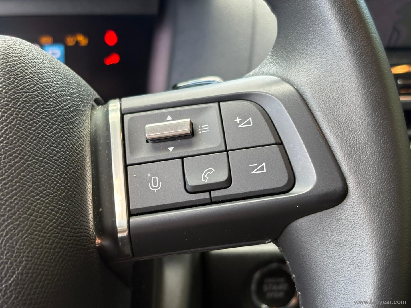 Citroën C4 Hybrid 136 e-DCS6 Plus - Immagine 23