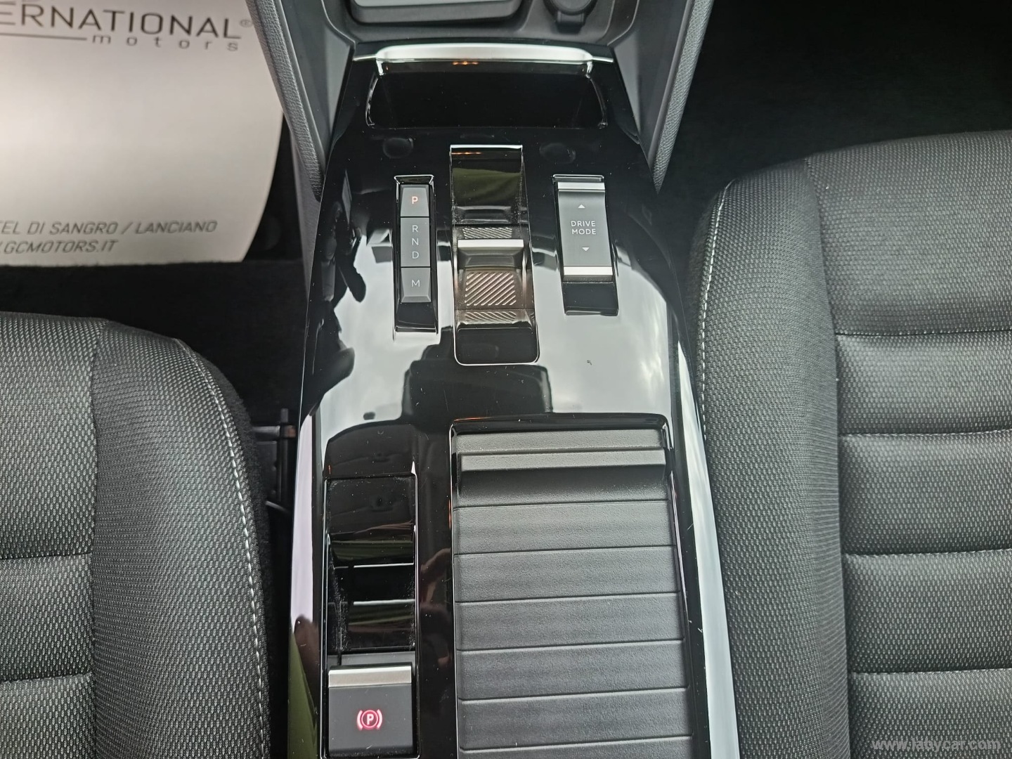 Citroën C4 Hybrid 145 e-DCS6 Plus - Immagine 23